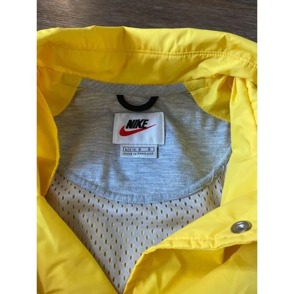 Vintage Nike yellow‎ windbreaker lightweight jacket